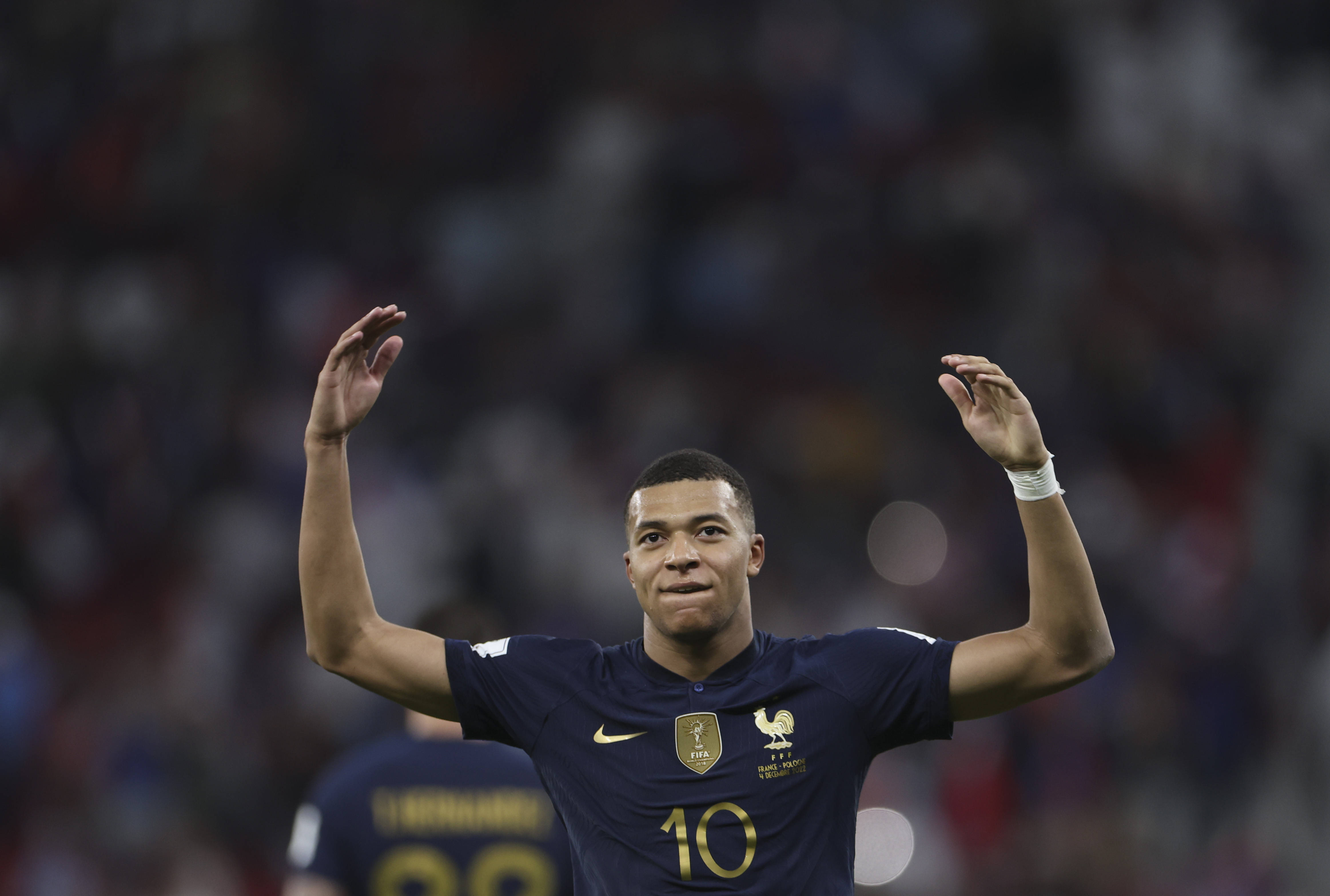 c7体育加拿大队不断突破！，姆巴佩连续十二场比赛得分超过重返赛场赢得满堂喝彩的简单介绍